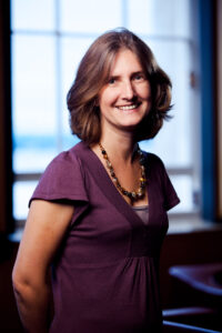 Dr Fiona Haarer